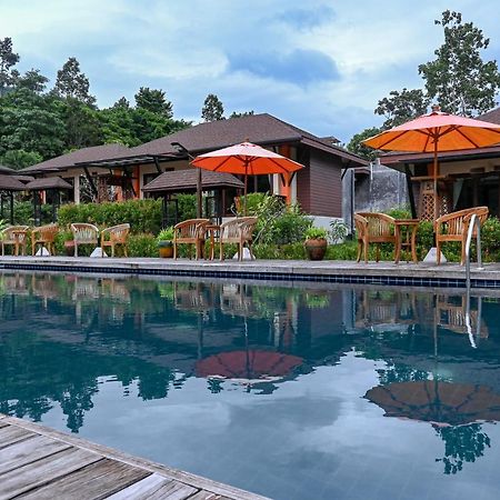 Cascade Tara Hotel Na Mueang Buitenkant foto