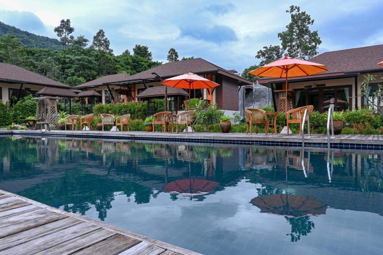 Cascade Tara Hotel Na Mueang Buitenkant foto