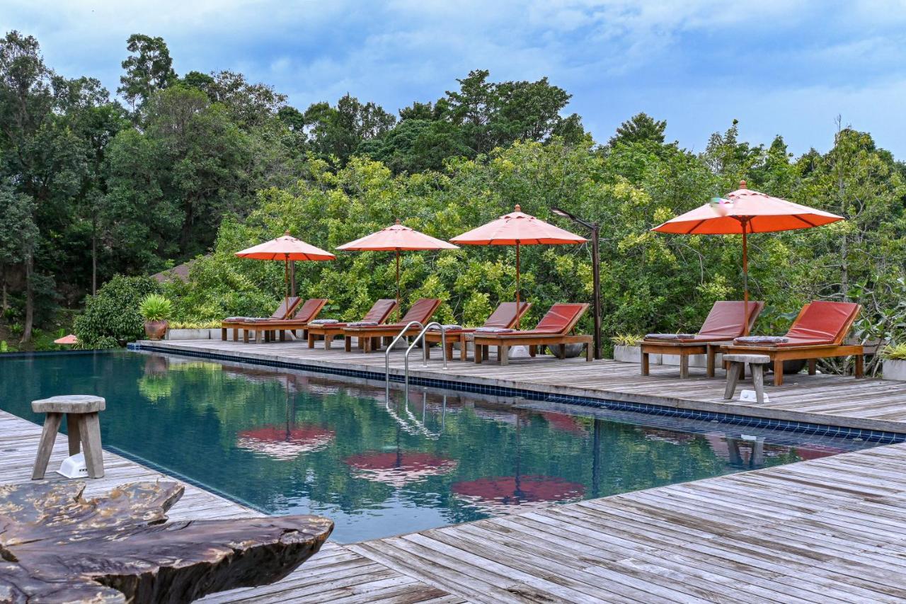 Cascade Tara Hotel Na Mueang Buitenkant foto