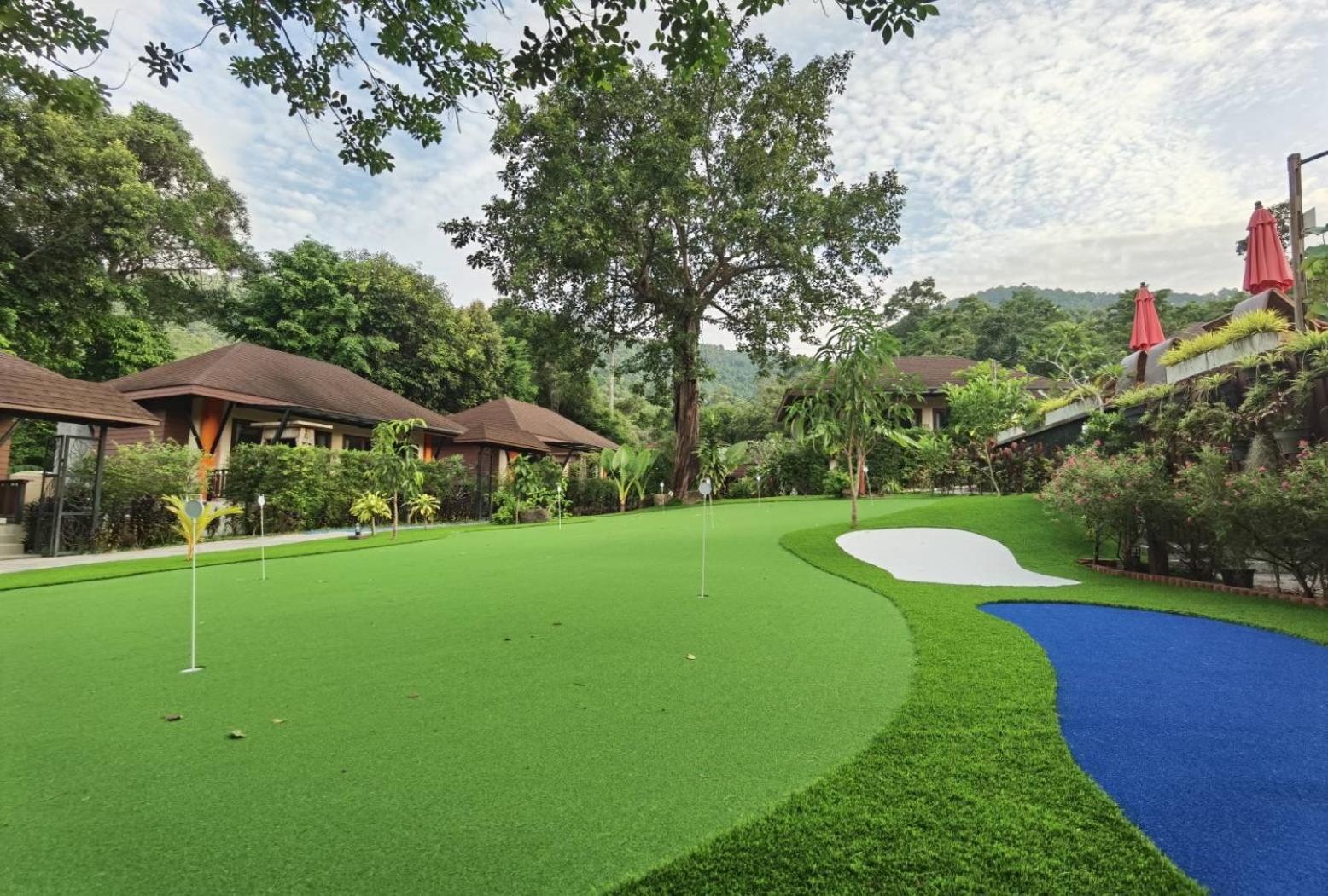Cascade Tara Hotel Na Mueang Buitenkant foto