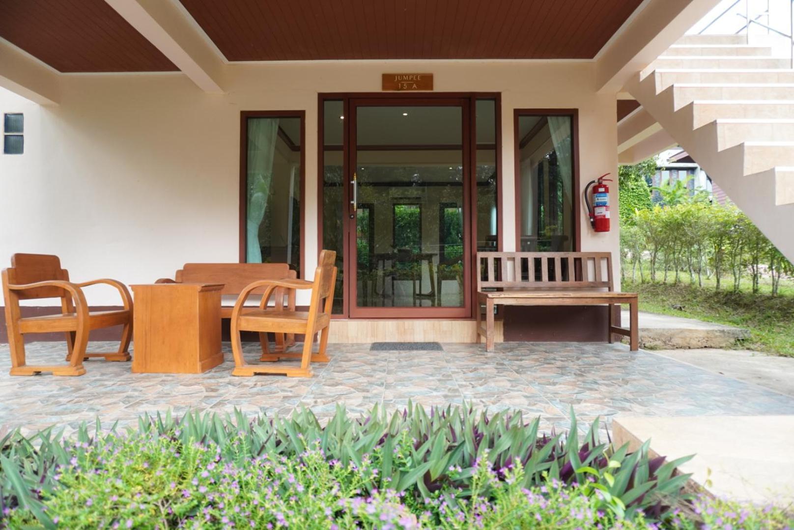 Cascade Tara Hotel Na Mueang Buitenkant foto
